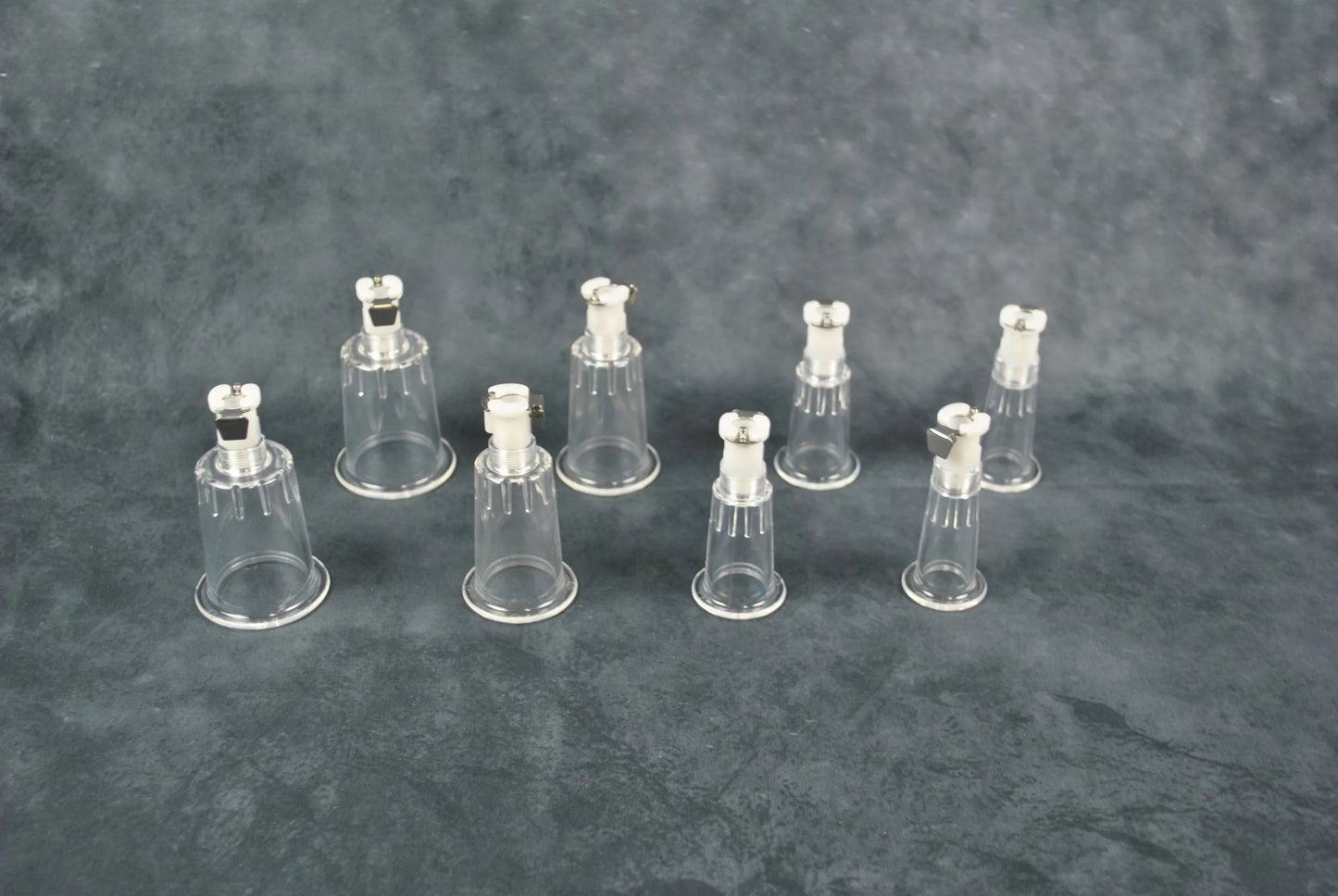 Nipple Pump Sucker Starter Kit with Pumping Handle (8 cylinders incl)